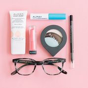 Как сделать правильный макияж под очки