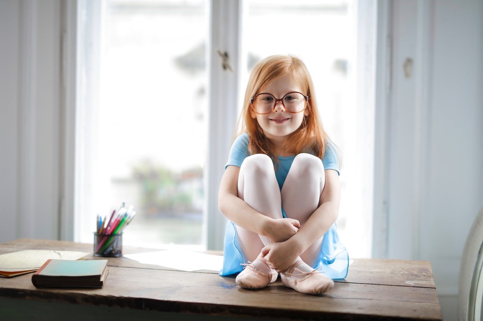 Очки — причина комплексов детей: 5 советов, как помочь, рассказали врач и психолог