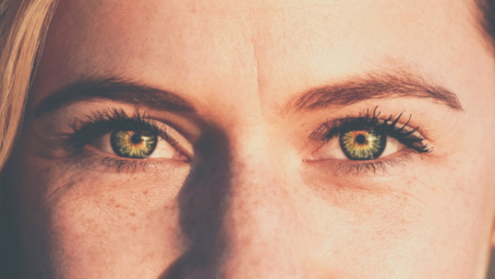  5 правил ухода за кожей вокруг глаз