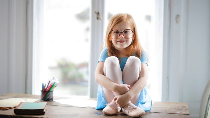 Очки — причина комплексов детей: 5 советов, как помочь, рассказали врач и психолог