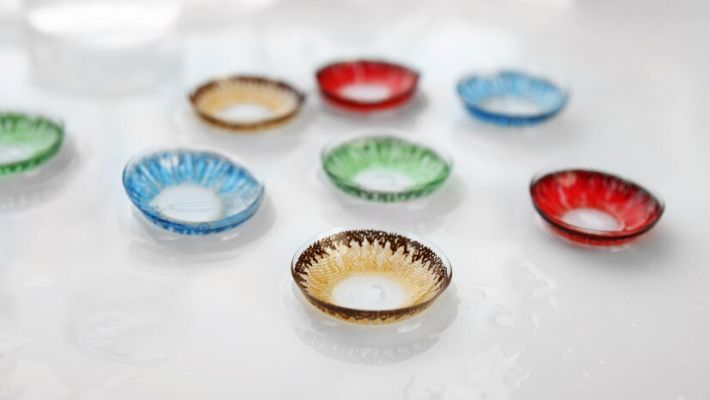 Плюсы и минусы цветных контактных линз