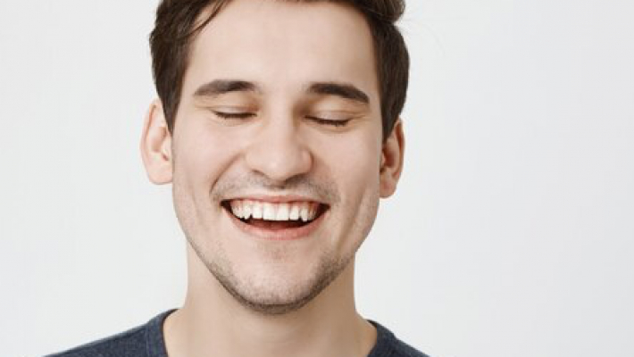 О чем сигнализируют темные круги под глазами?