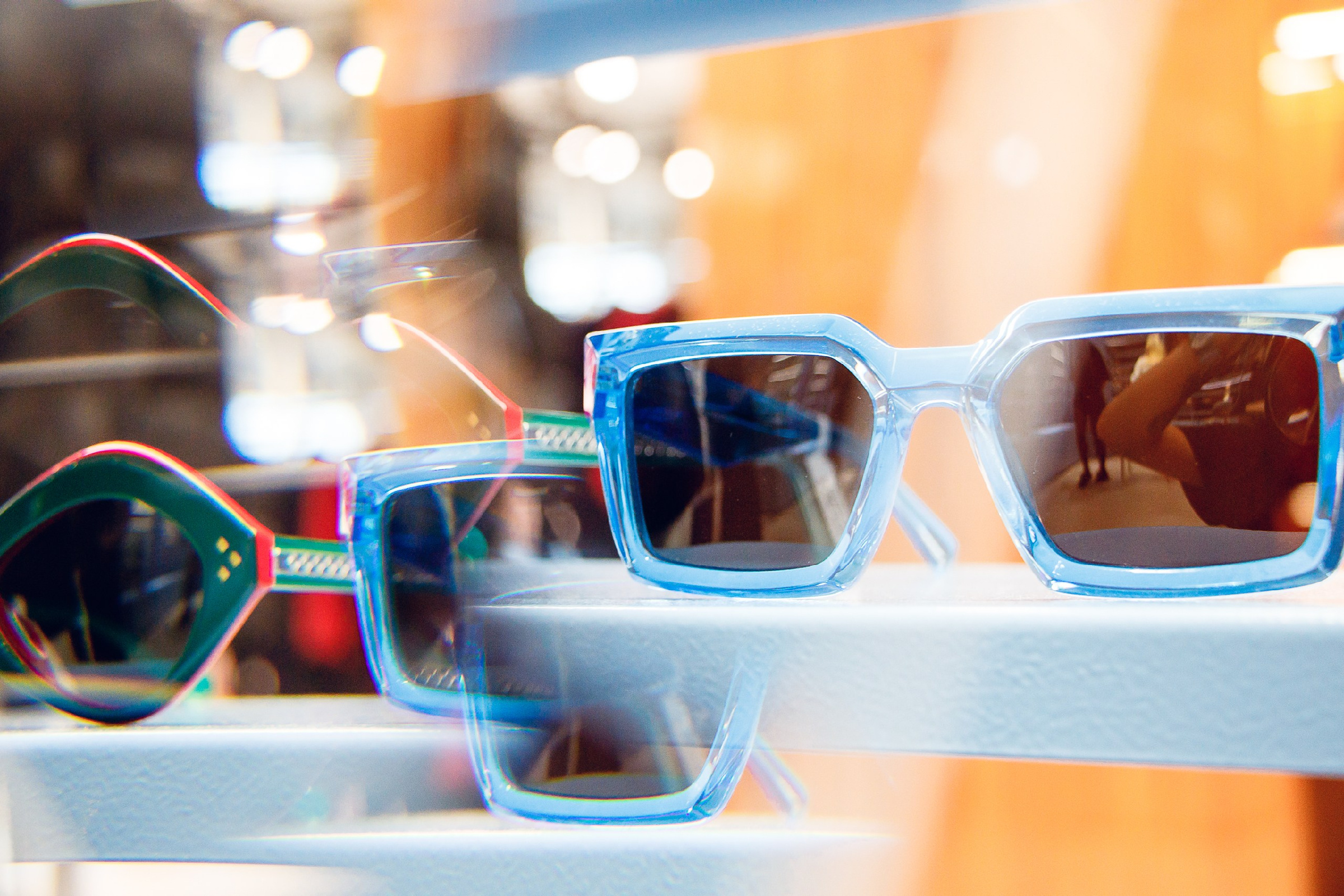 Немножечко футуризма — это сейчас актуально. Стилисты «Культуры зрения» о трендах