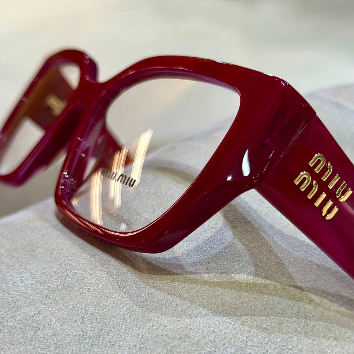 Miu-Miu –стиль говорит сам за себя